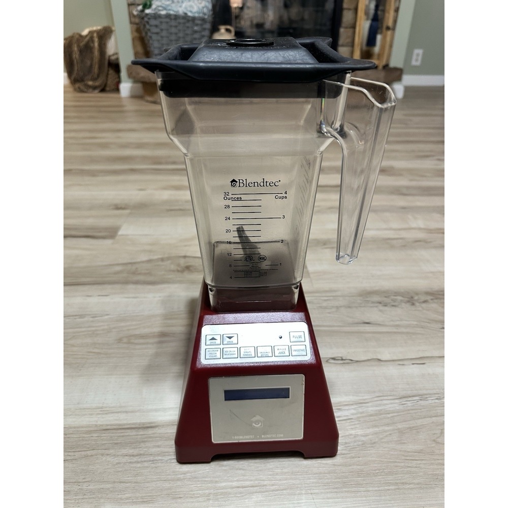Blendtec Total Blender ES3 Red with 32oz Pitcher (01333 Cycles) TESTED